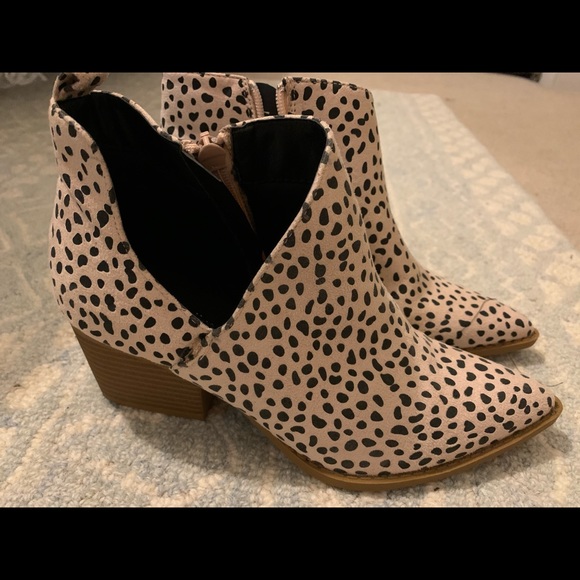 Leopard print booties - Picture 1 of 4